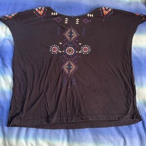 Fantastic! JOHNNY WAS Embroidered Top / Tee Navy Blue Easy Wear Size M